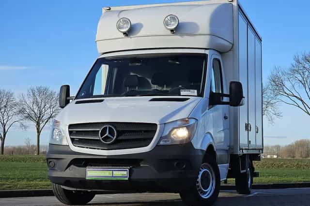Mercedes-Benz Sprinter (2017) thumbnail 1