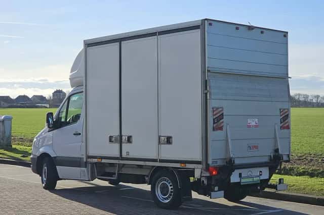 Mercedes-Benz Sprinter (2017) thumbnail 5