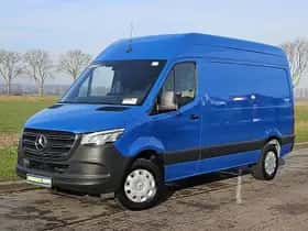 Mercedes-Benz Sprinter (2020) thumbnail 2