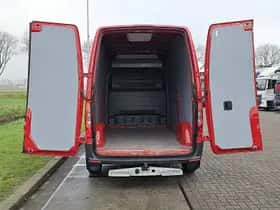 Mercedes-Benz Sprinter (2021) thumbnail 11