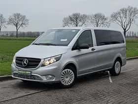 Mercedes-Benz Vito (2023) thumbnail 2