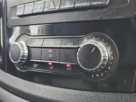 Mercedes-Benz Vito (2023) thumbnail 9