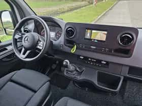 Mercedes-Benz Sprinter (2021) thumbnail 7