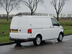 Volkswagen Transporter (2022) thumbnail 3