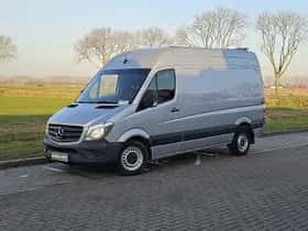 Mercedes-Benz Sprinter (2017) thumbnail 2