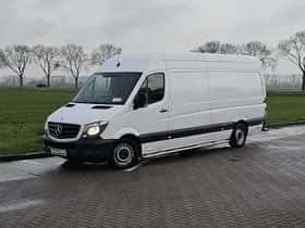 Mercedes-Benz Sprinter (2015) thumbnail 2