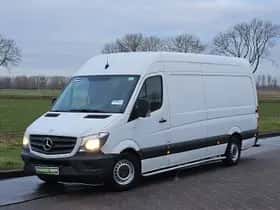 Mercedes-Benz Sprinter (2015) thumbnail 2