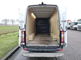 Mercedes-Benz Sprinter (2015) thumbnail 12