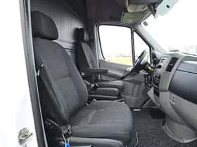 Mercedes-Benz Sprinter (2015) thumbnail 6