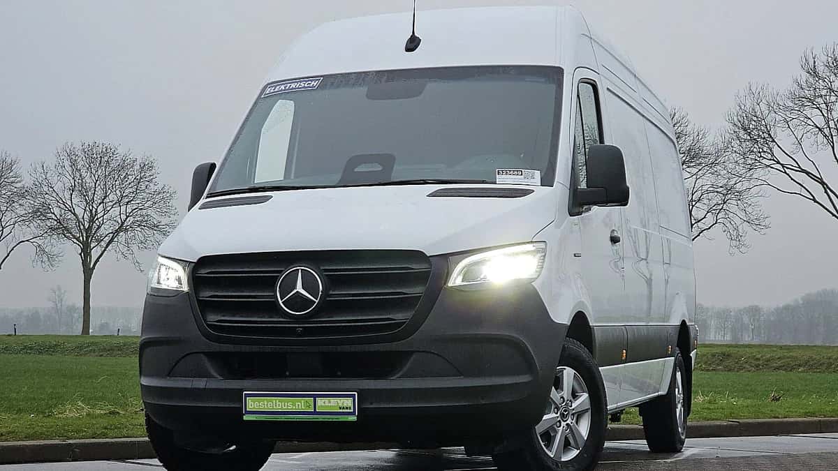 Mercedes-Benz eSprinter (2024) — foto 1