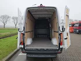 Mercedes-Benz eSprinter (2024) thumbnail 15