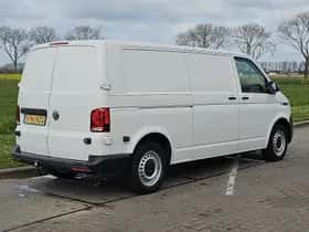 Volkswagen Transporter (2020) thumbnail 3