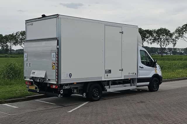 Ford E-Transit (2025) thumbnail 3