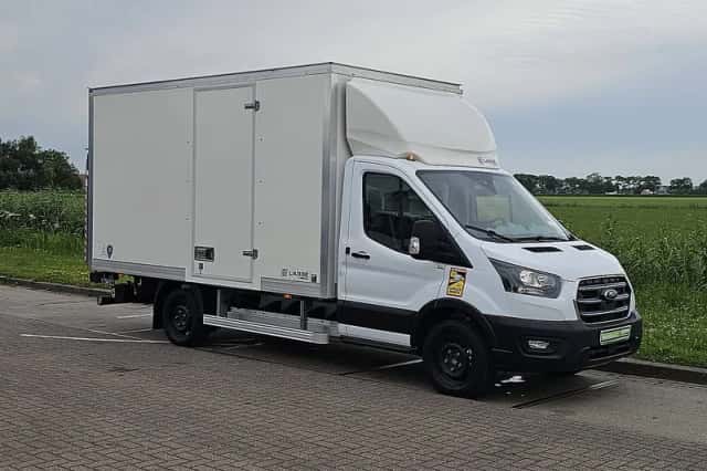 Ford E-Transit (2025) thumbnail 4