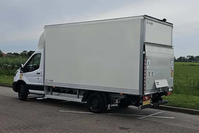 Ford E-Transit (2025) thumbnail 5