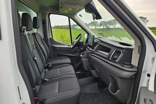 Ford E-Transit (2025) thumbnail 6