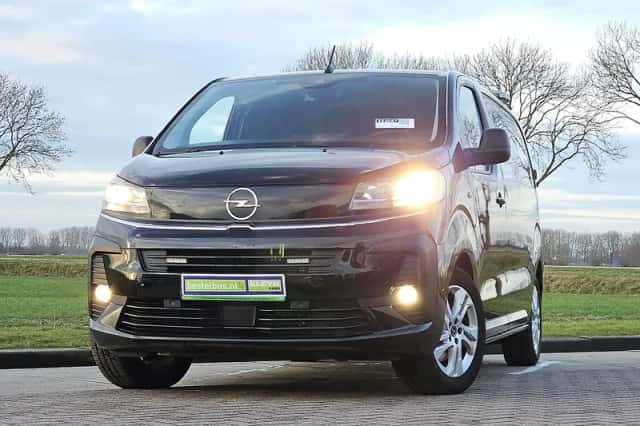 Opel Vivaro (2024) thumbnail 1