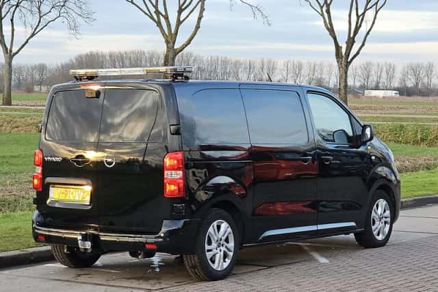 Opel Vivaro (2024) thumbnail 3