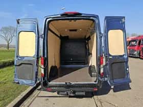 Ford Transit (2024) thumbnail 10