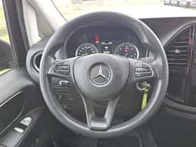 Mercedes-Benz Vito (2022) thumbnail 10
