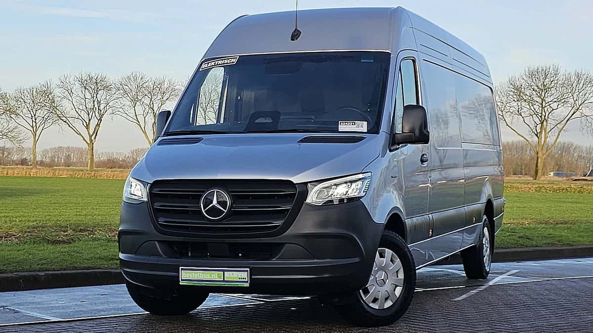 Mercedes-Benz eSprinter (2024) — foto 1