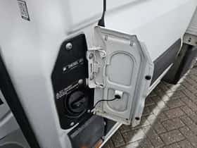 Mercedes-Benz Sprinter (2018) thumbnail 16