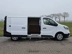 Renault Trafic (2023) thumbnail 15