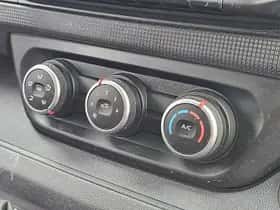 Renault Trafic (2023) thumbnail 9