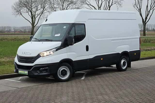 Iveco Daily (2023) thumbnail 2