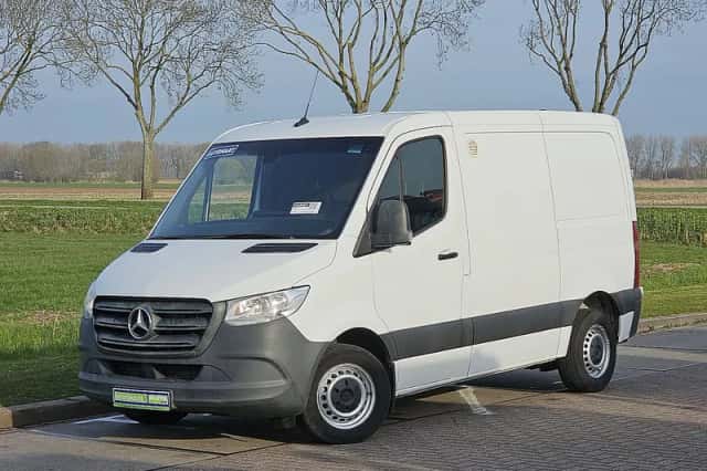 Mercedes-Benz Sprinter (2019) thumbnail 2