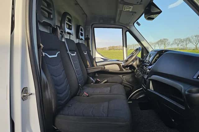 Iveco Daily (2021) thumbnail 6