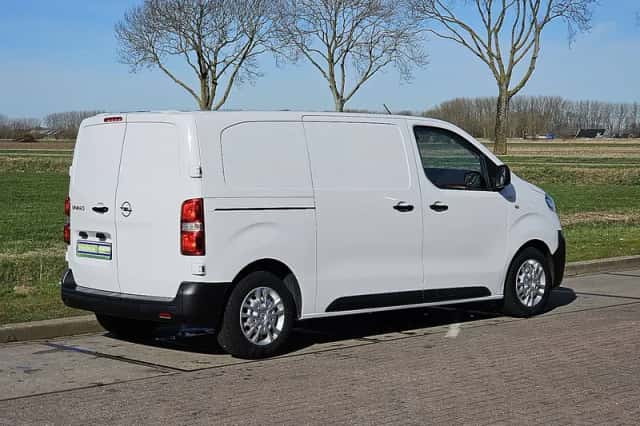 Opel Vivaro (2024) thumbnail 3