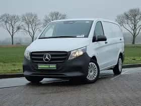 Mercedes-Benz Vito (2024) thumbnail 1
