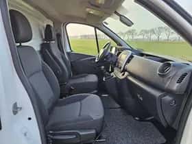 Renault Trafic (2020) thumbnail 6