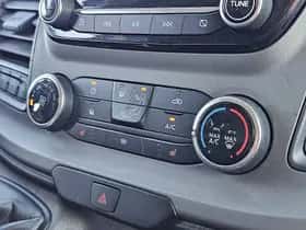 Ford Transit (2020) thumbnail 9