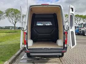Mercedes-Benz Sprinter (2021) thumbnail 13