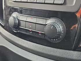 Mercedes-Benz Vito (2021) thumbnail 9