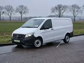Mercedes-Benz Vito (2019) thumbnail 2