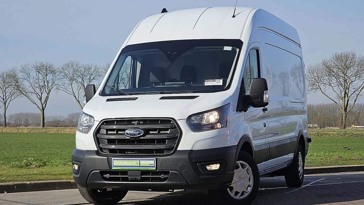 Ford Transit (2024) — foto 1