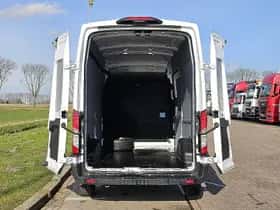 Ford Transit (2024) thumbnail 12