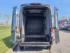 Ford Transit (2024) thumbnail 12
