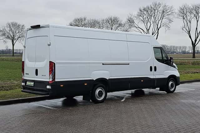 Iveco Daily (2024) thumbnail 3