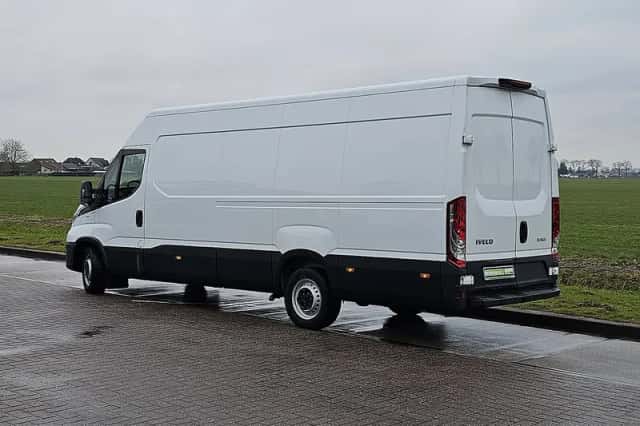 Iveco Daily (2024) thumbnail 5