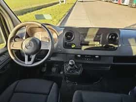 Mercedes-Benz Sprinter (2021) thumbnail 7