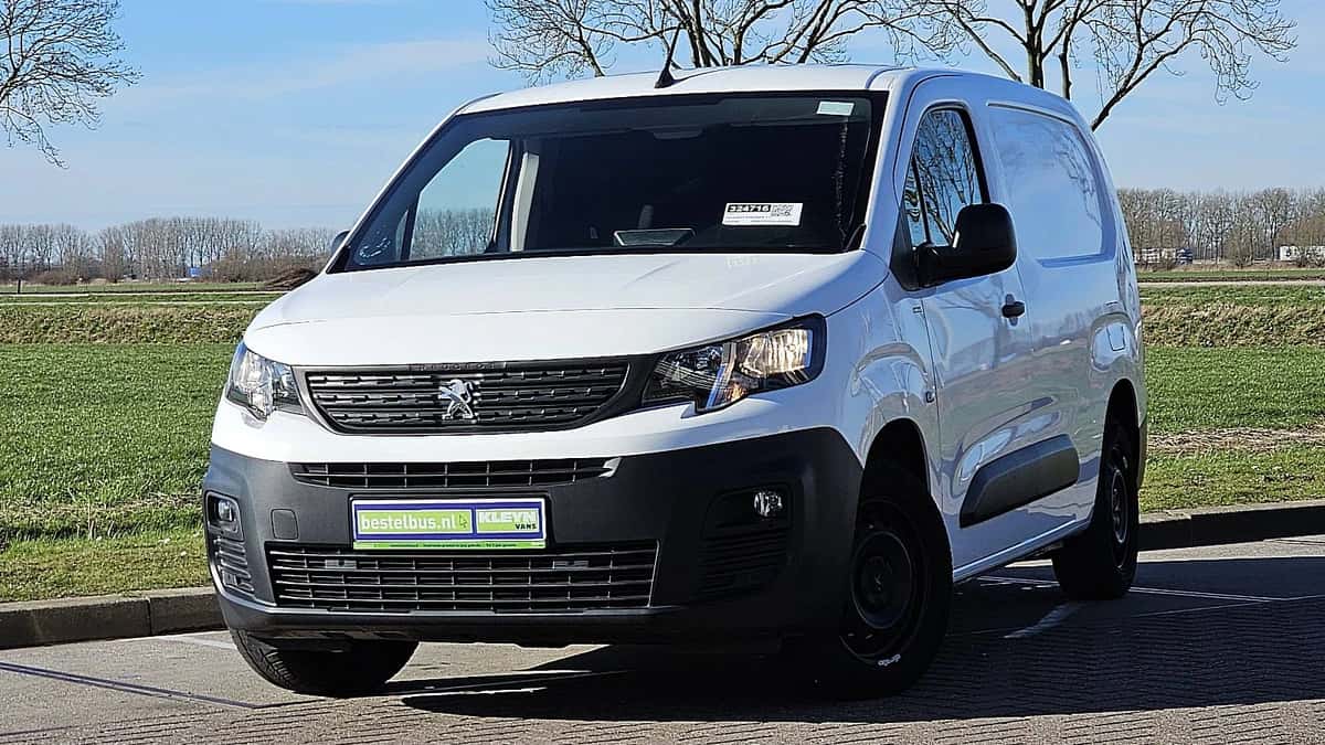 Peugeot Partner (2021) — foto 1