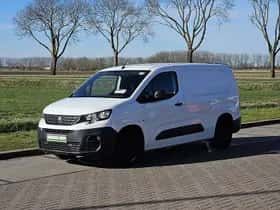 Peugeot Partner (2021) thumbnail 2