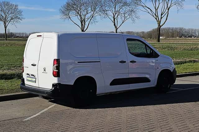 Peugeot Partner (2021) thumbnail 3