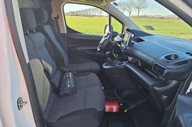 Peugeot Partner (2021) thumbnail 6