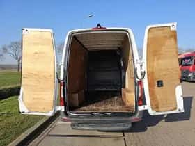 Mercedes-Benz Sprinter (2021) thumbnail 13