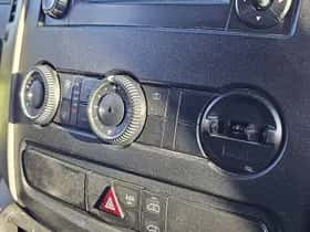 Mercedes-Benz Sprinter (2017) thumbnail 9